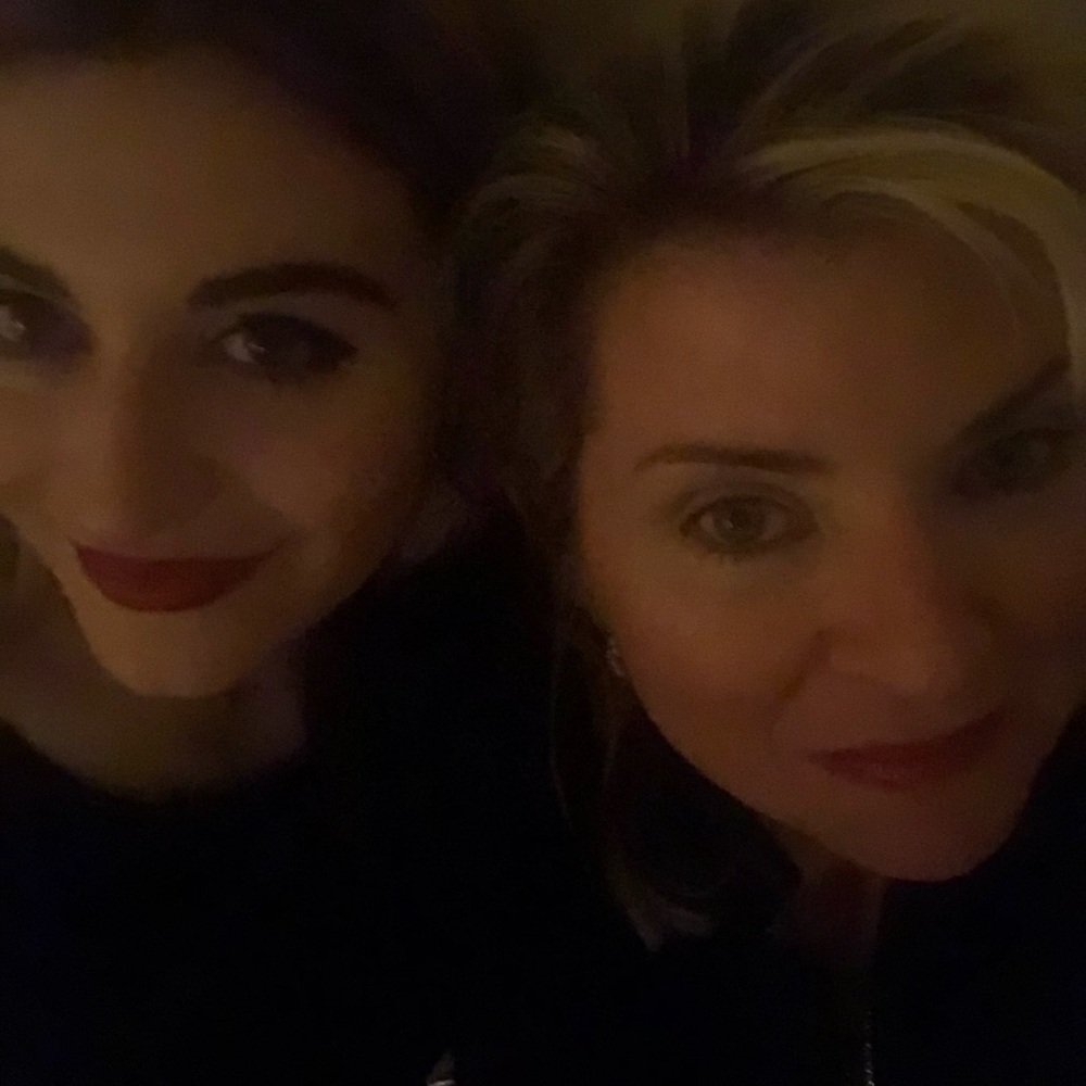 Meet your Posher, Leigh